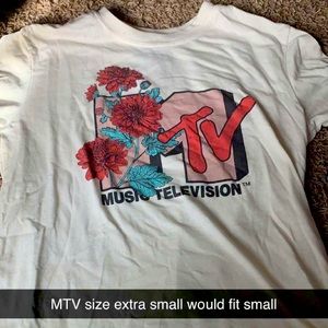 White mtv shirt worn a lot in good condition